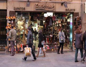 Zapatería en el centro de Madrid.